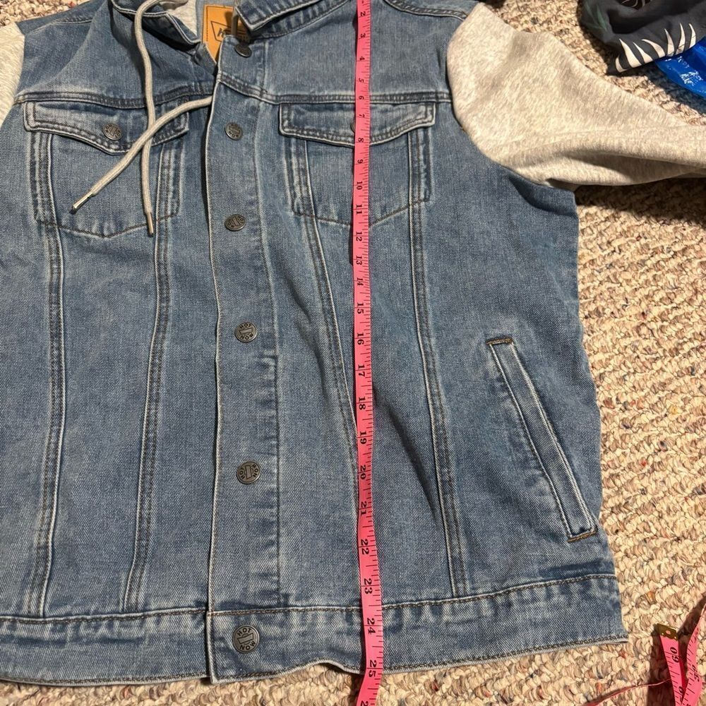 RARE Krispy Kreme Limited Edition Denim Jacket- Size Large (unisex) - Picture 7 of 7